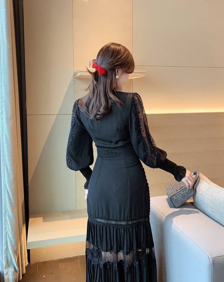 V-neck Lantern Sleeves And Lace Pleated Long-sleeved Dress